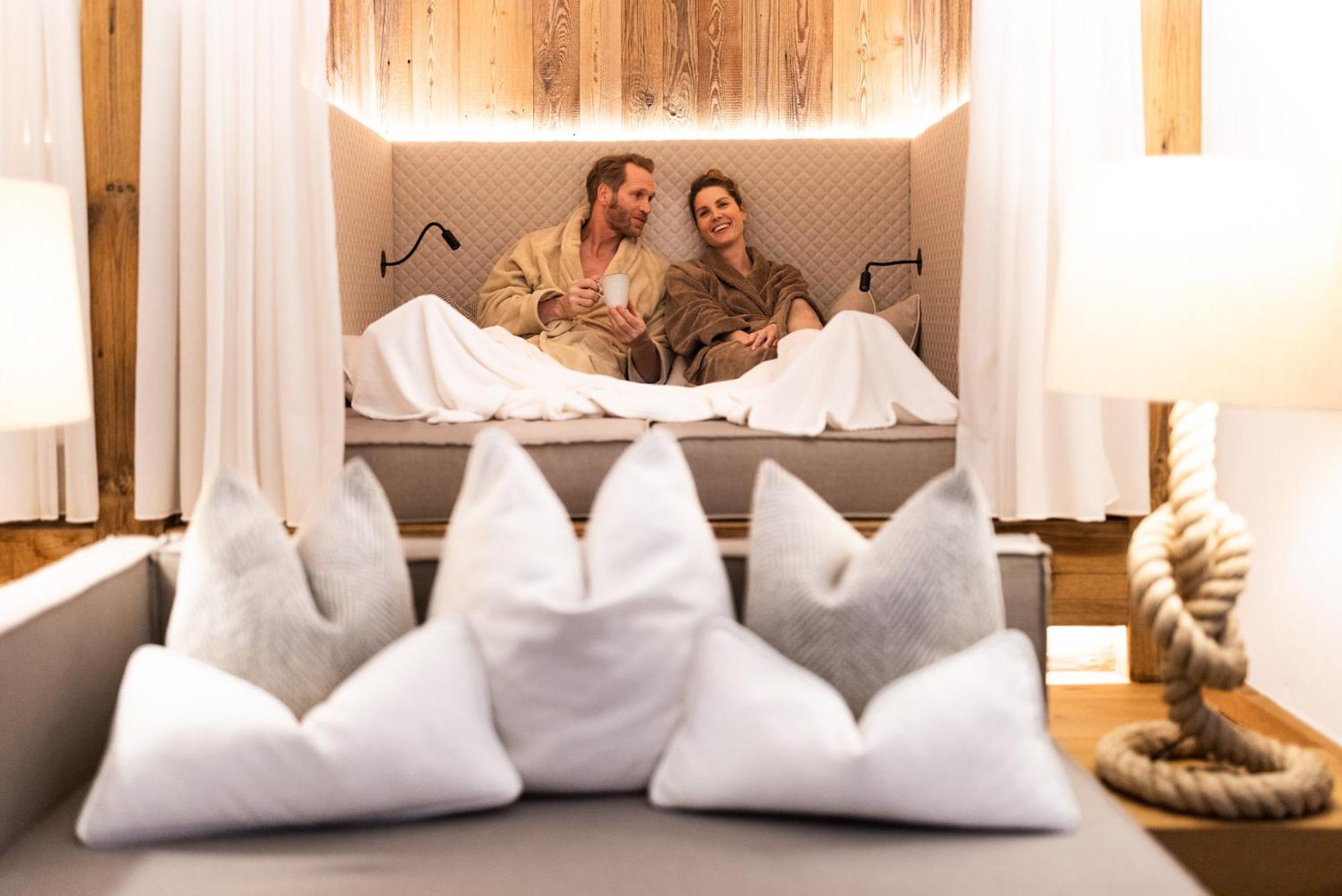 Hotel Seevilla Wolfgangsee Sankt Wolfgang im Salzkammergut ภายนอก รูปภาพ